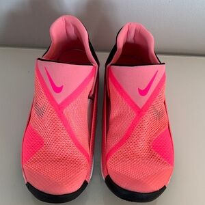 Unisex, Nike Go Flyease Pink Gaze Hyper Black sz 9.5 Easy On/Off NEW no box